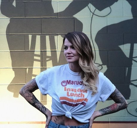 ohioliz actrice sexy photos