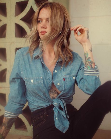 chatte chauve onlyfans haute définition adulte img