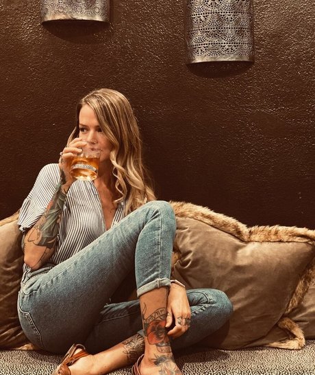 ohioliz modèle exclusif photo