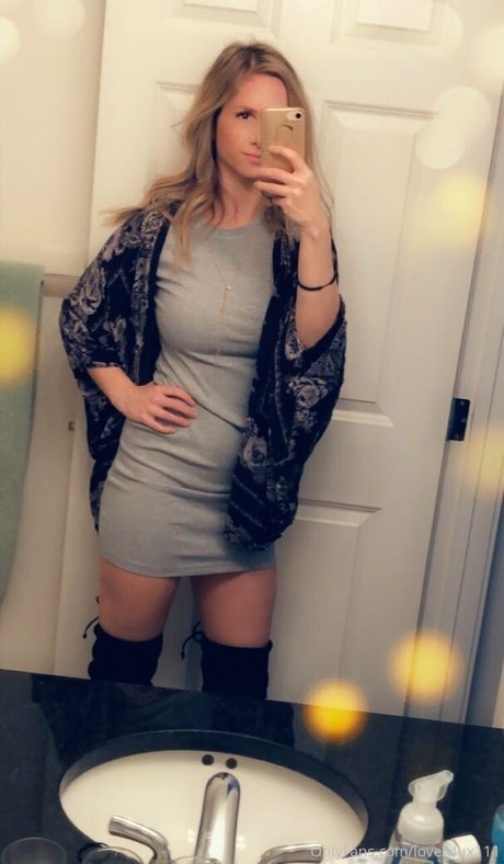 luxlovely111 haut modèle photo