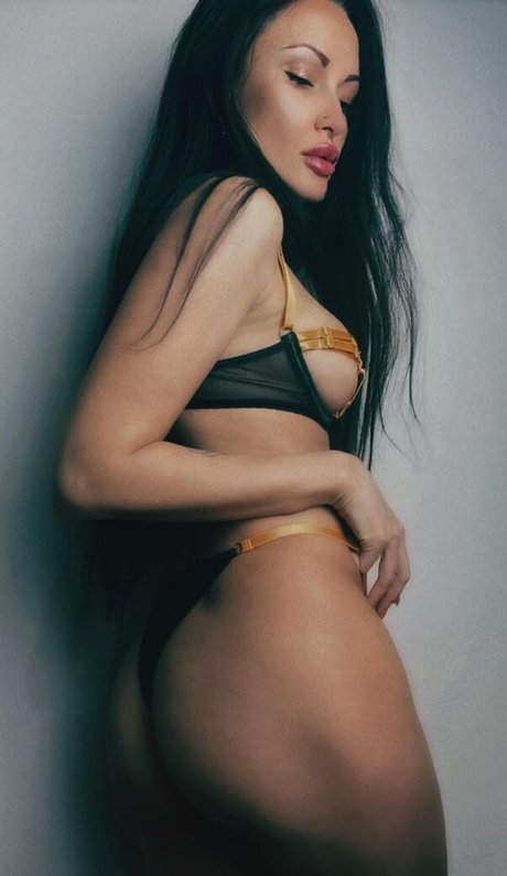 Tamila Flirt Couture actrice artistique collection