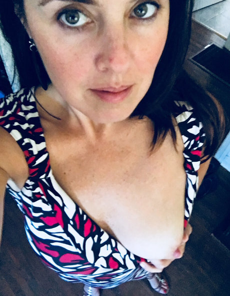 Bridget Phetasy actrice de grande qualité galeries