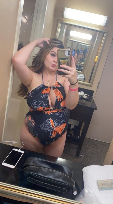 Rileelovee modèle gratuit des photos