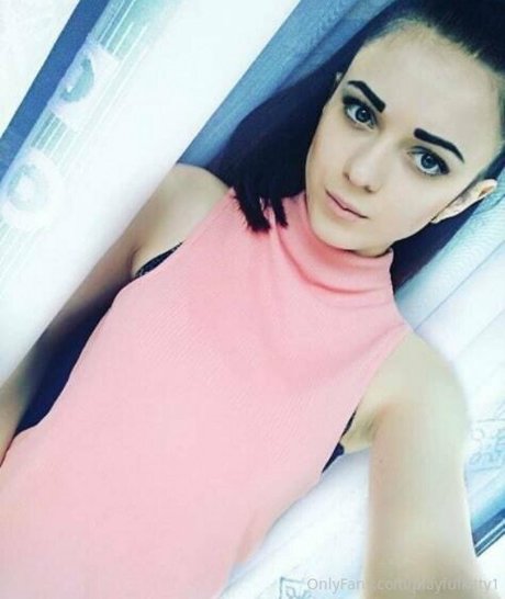 KattyKitty star du porno adulte archive