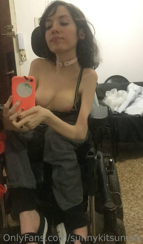 sunnykitsunexo modèle de haute qualité photos