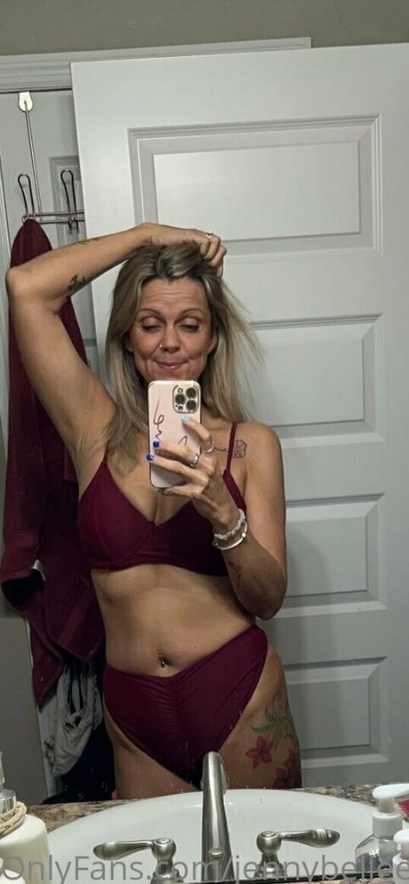 jennybelleee modèle sympa photo