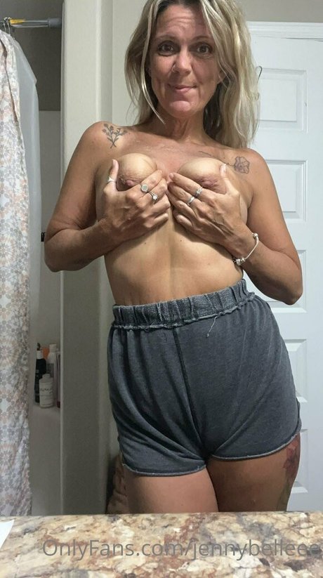 jennybelleee haut étoile galeries