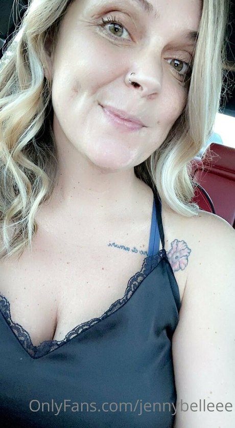 jennybelleee art star du porno galerie