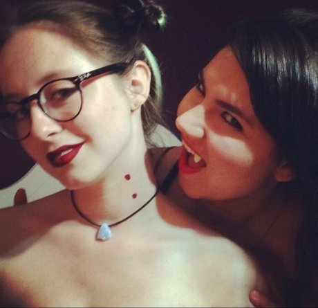 Girlfriend Reviews modèle hd des photos