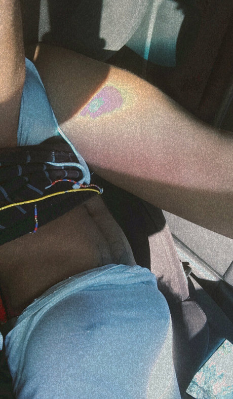 mickeymooh haut modèle des photos