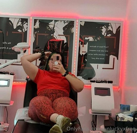 unluckyxfree star du porno gratuite image