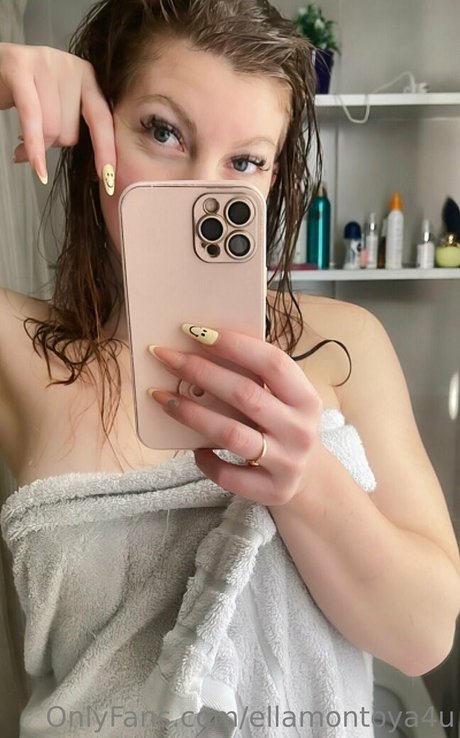 ellamontoya4u modèle pornographique image