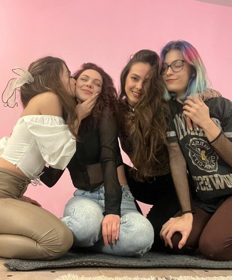 Foxy Laura étoile sexy img