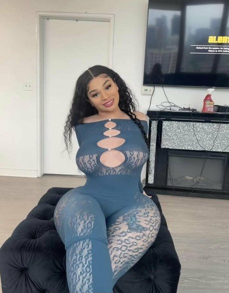 Tbabyalee modèle hd images