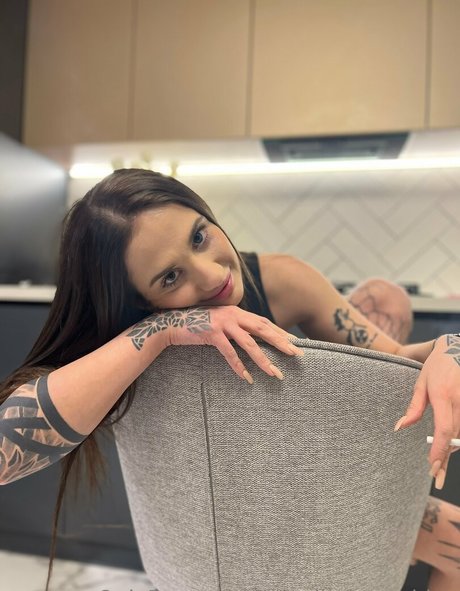 angelbabe ashley belle étoile image