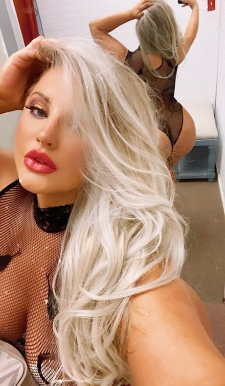 ashalexiss modèles nus photos