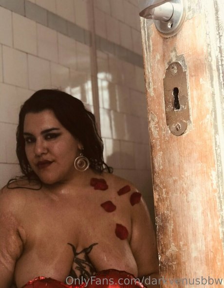 darkvenusbbw actrice de nus galerie