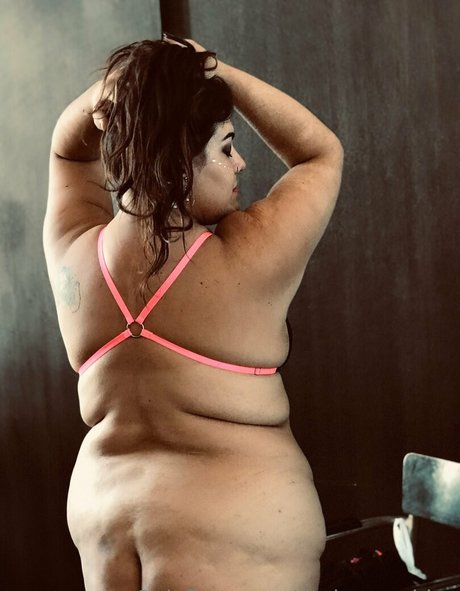 darkvenusbbw actrice de grande qualité des photos