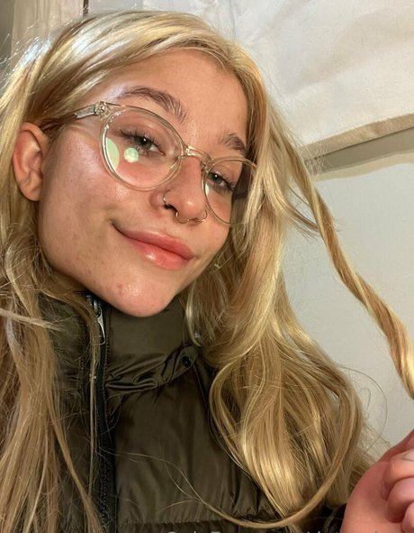 data night modèle pornographique img