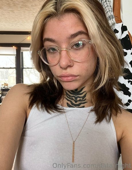 data night actrice pornographique des photos