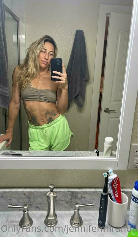 jennifermiranda étoile sexy image