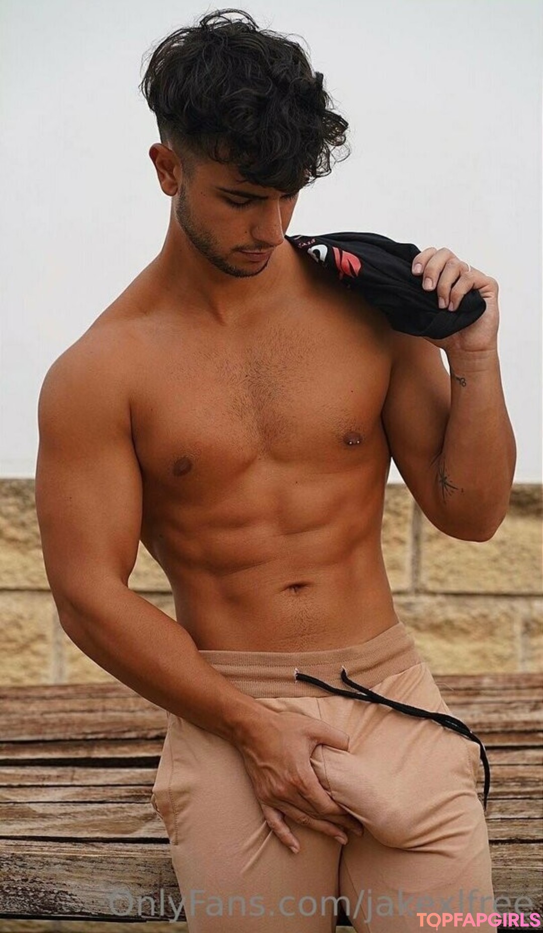 exoticboyfree haut étoile img