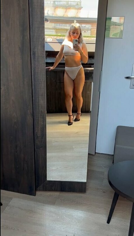 alanamelnikova xxx étoile des photos