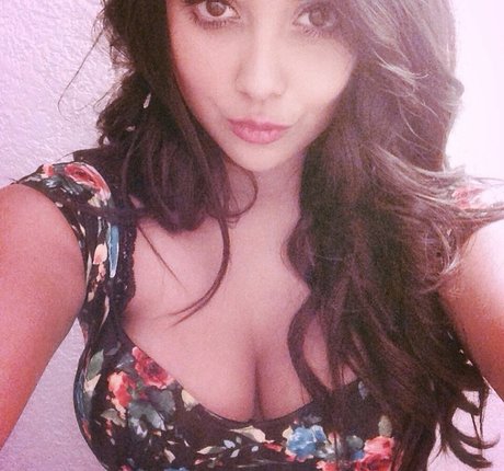 Jezz Angeles modèle des photos