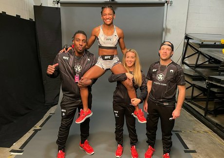 angieoverkill star du porno belle des photos