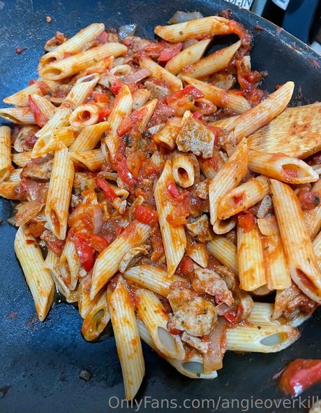 angieoverkill star pornographique img