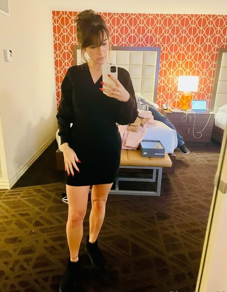 clever belle5 modèle nu collection