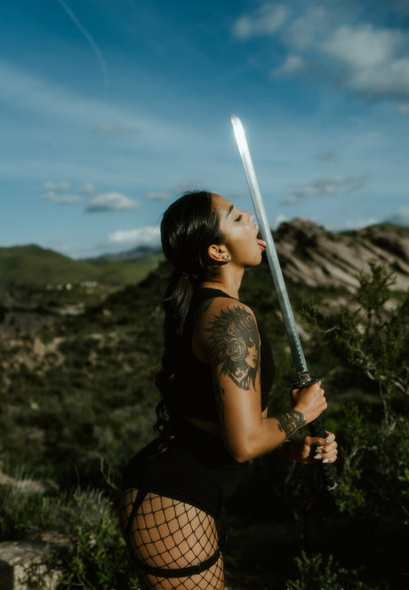 hippies uniquementfans art exclusif img