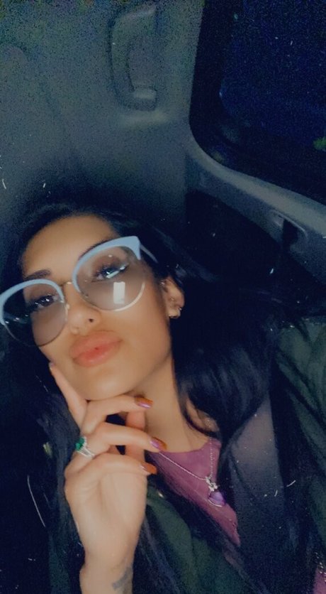 chloeamourfree étoile érotique photos