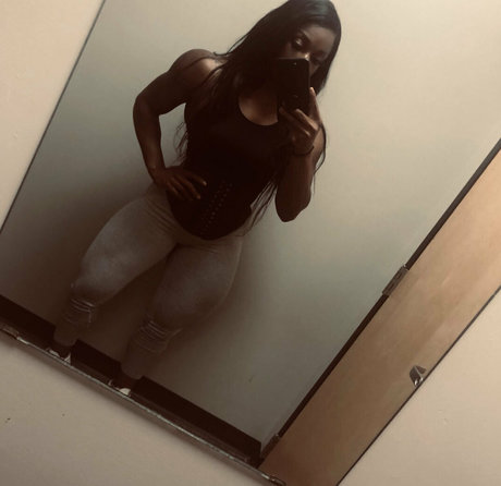 ebonymuscle star du porno sexy archive