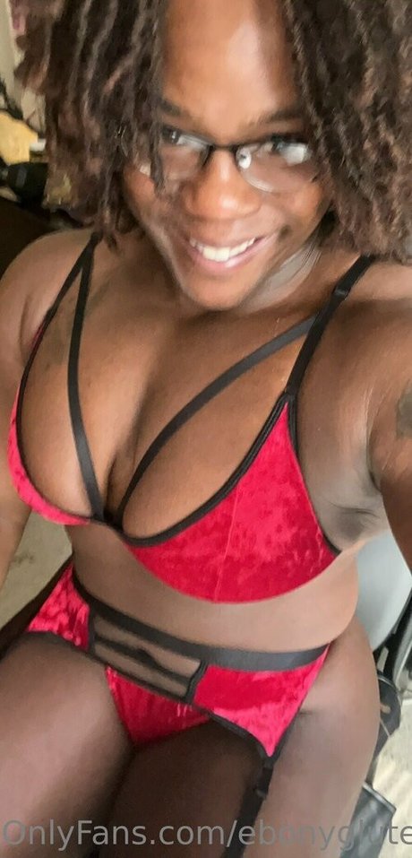 ebonyglutes01 belle actrice photo