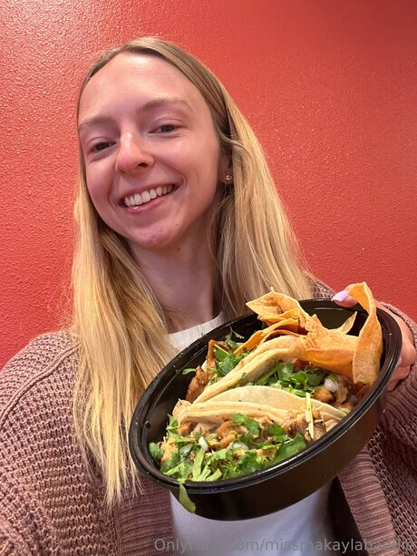 missmakaylabaddie art de star du porno photos