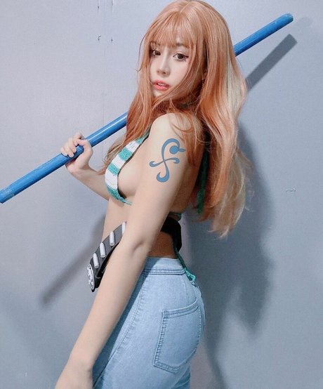 Mika Daime star du porno adulte img