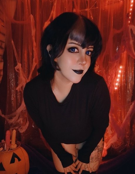 Keira Lex modèle collection