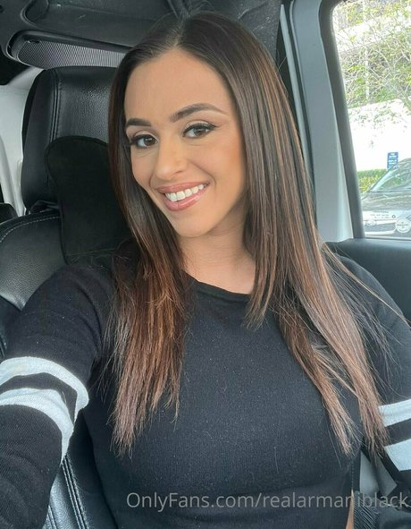 realarmaniblack modèle joli images