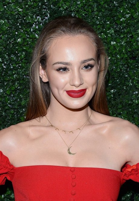 Wiktoria Gasiewska étoile chaude archive