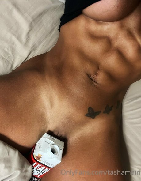 Tashamain actrice pornographique img