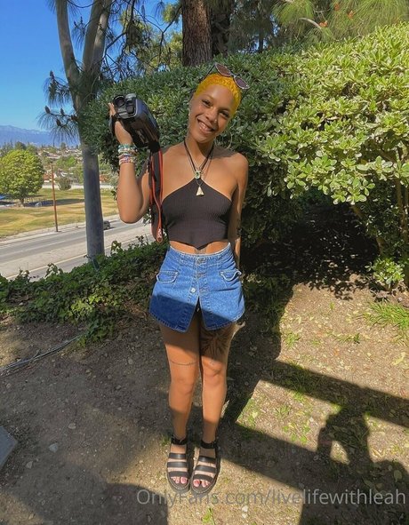 leahsade star du porno img