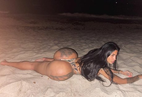 Karen Havary actrice de grande qualité galeries