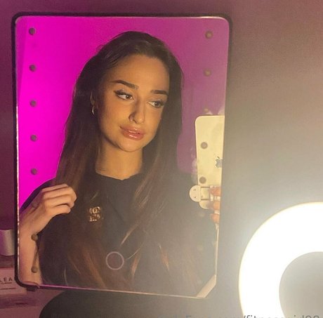 fitnessgirl98 modèle nu images