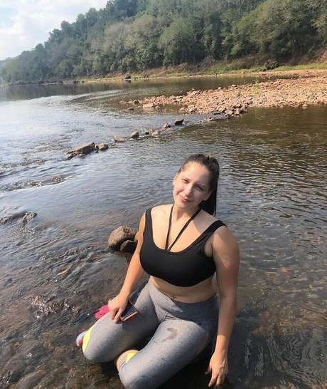 Ludmila Luquez star du porno nue photos