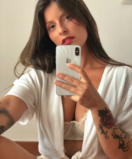 Zhanet Filipova actrice libre des photos