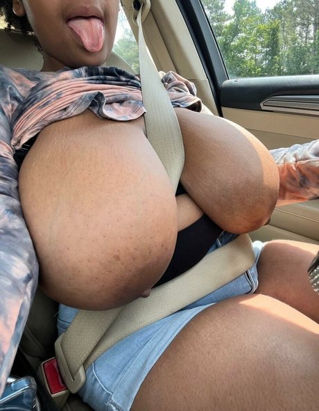 shaycrazychic étoile nue images