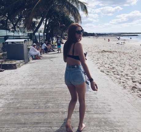 Alyssa Randall star du porno nue photos