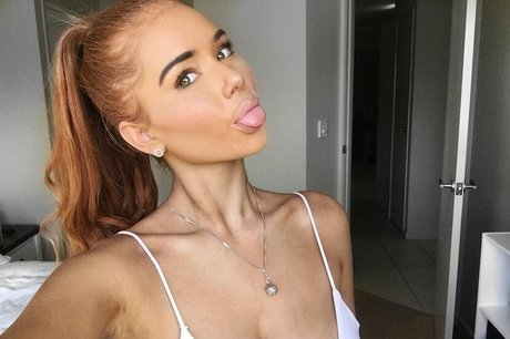 Alyssa Randall modèle exclusif photo