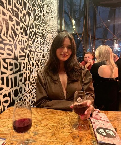 catsinasock actrice pornographique archive